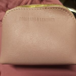 NWOT Portland Leather Vintage Pink Luna Pouch